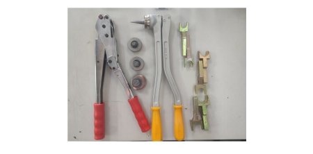 Комплект механического инструмента для аксильной системы в комплекте расширитель , насадки для расширителя D20 , D25 , D32; запрессовщик - тиски